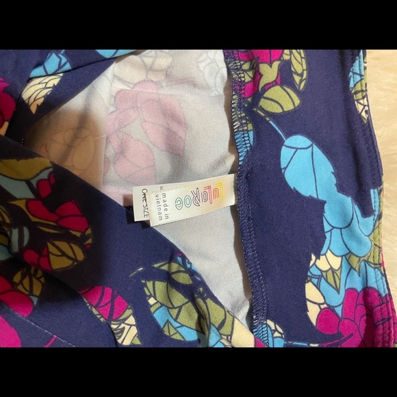 Lularoe Floral Leggings - Picture 5 of 6